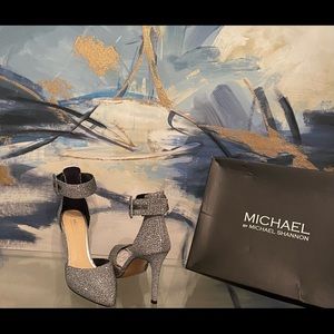 Michael Shannon - pumps